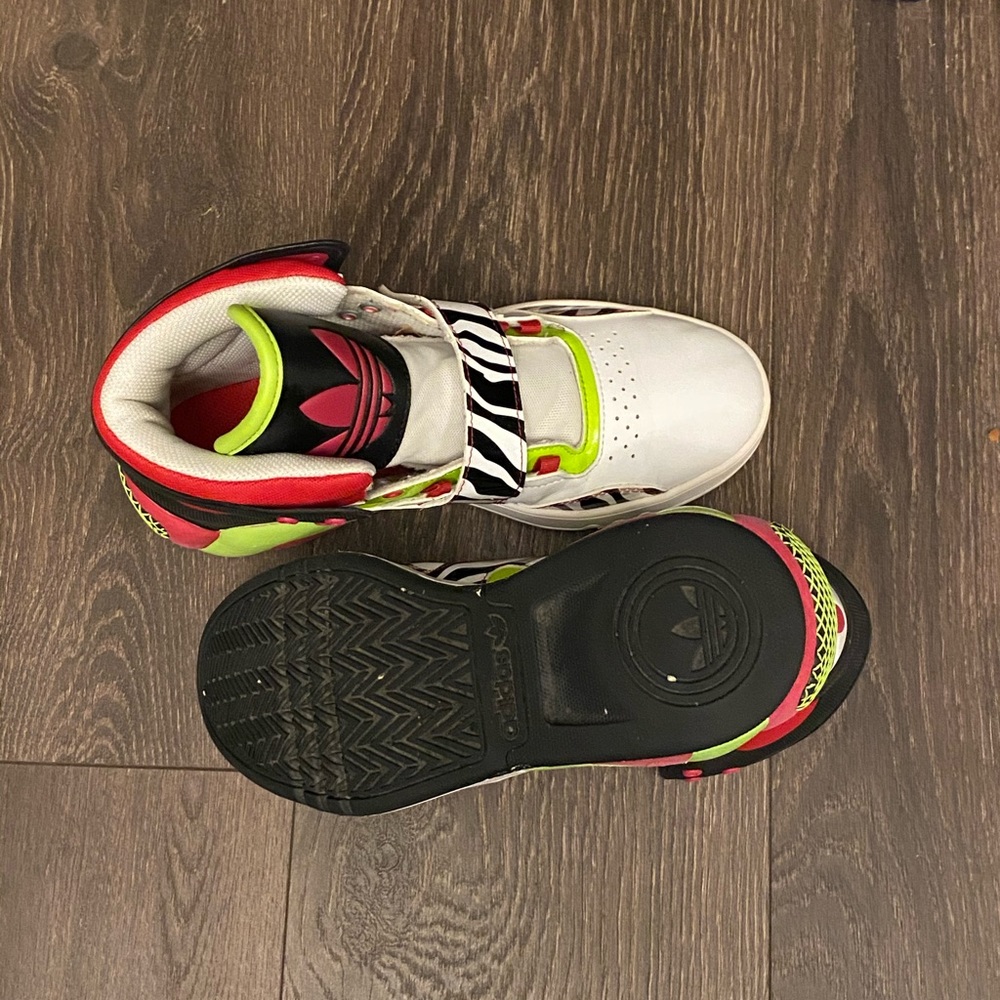 Adidas - Picture 3 of 3